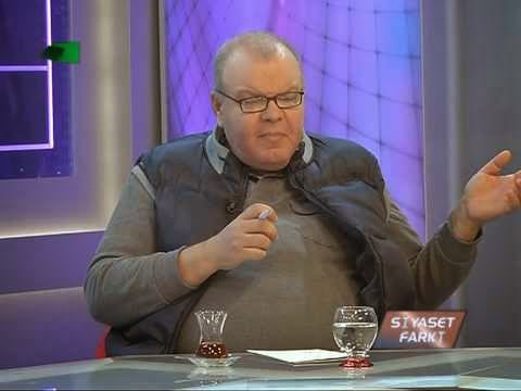 Ilk Osmanli Halifesi Hilafet Hirkasi Ni Giydi Islam Ve Ihsan